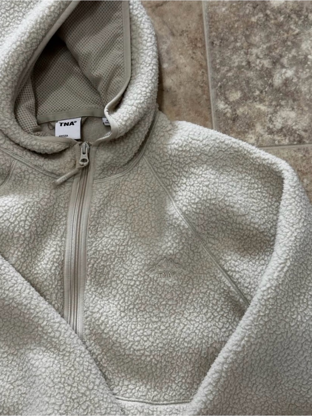 Aritzia TNA White Sherpa Zip Hoodie - Picture 2 of 4